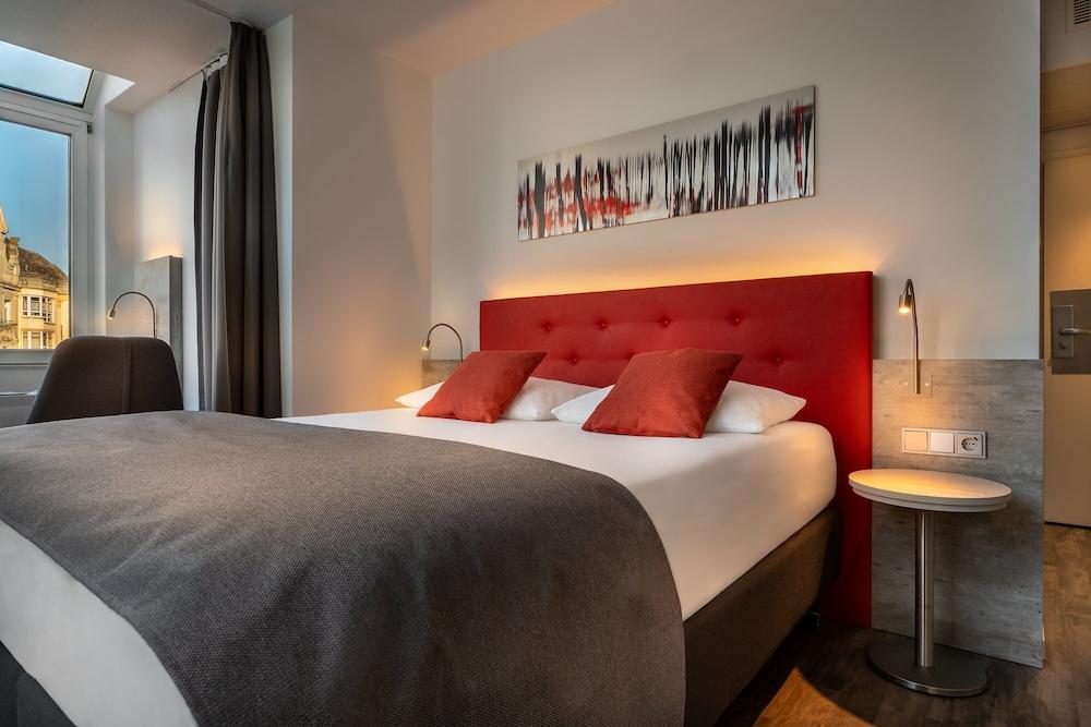 Select Hotel Wiesbaden City Ngoại thất bức ảnh