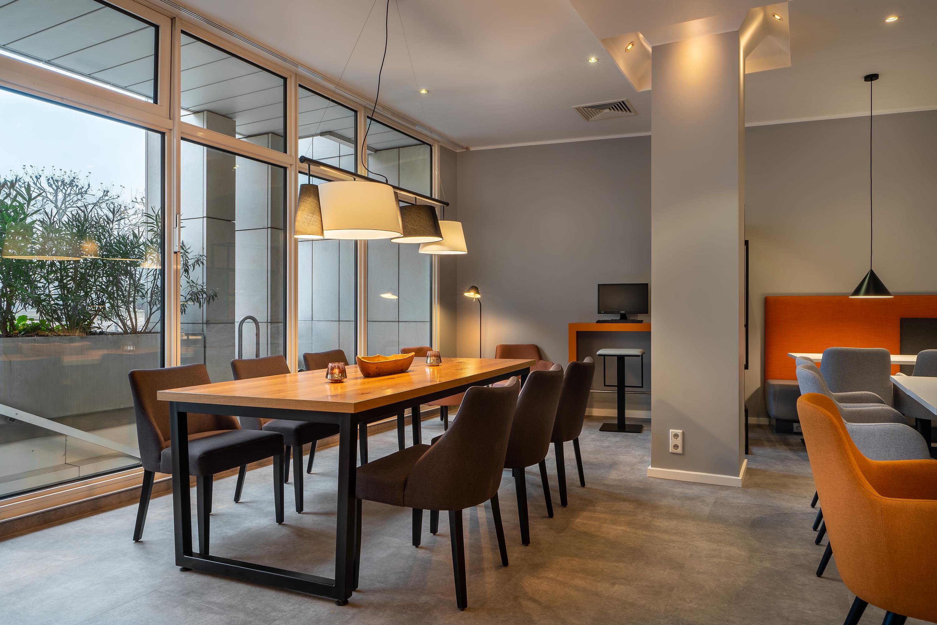 Select Hotel Wiesbaden City Ngoại thất bức ảnh