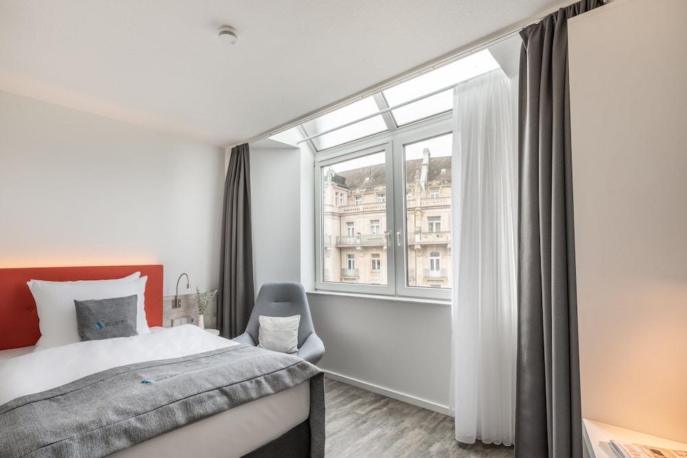Select Hotel Wiesbaden City Ngoại thất bức ảnh