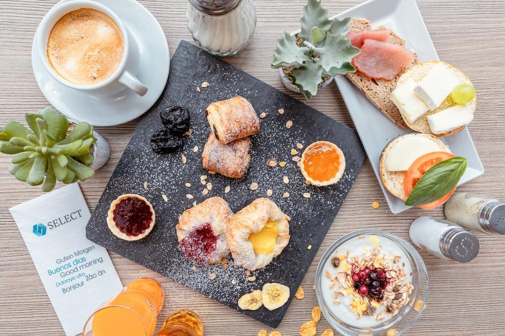 Select Hotel Wiesbaden City Ngoại thất bức ảnh